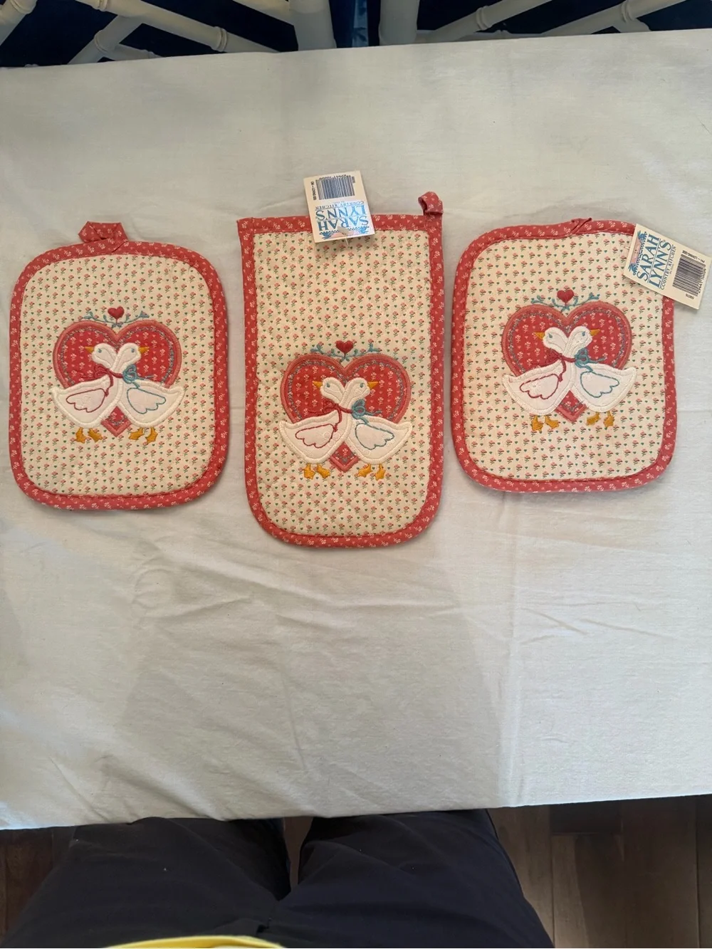 NOS pink & white geese grannycore Quilted Pot Holder Set (3-Piece)